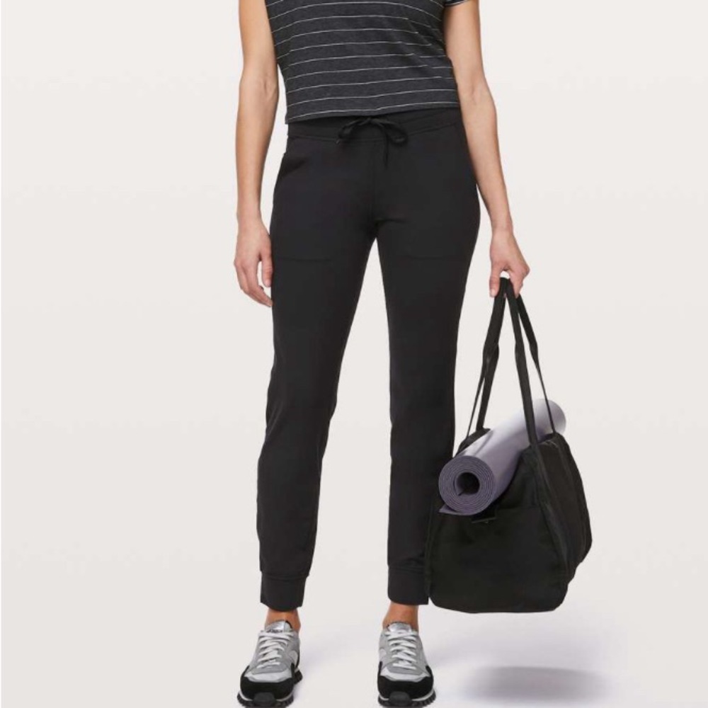 Lululemon Ready to Rulu Black Joggers Size 4 High Rise Pants 29”
